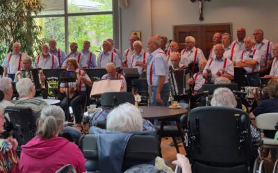 Op zaterdag 5 juli kwamen de Vlisterzangers weer optreden in zaal ‘de Ontmoeting’.